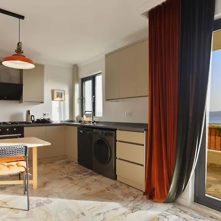 Baris With Seaview Apartment Kaş